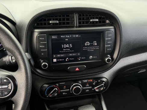 Used 2023 Kia Soul LX image 19