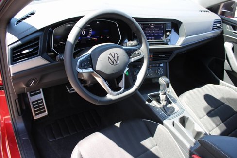 Certified 2024 Volkswagen Jetta Sport image 8