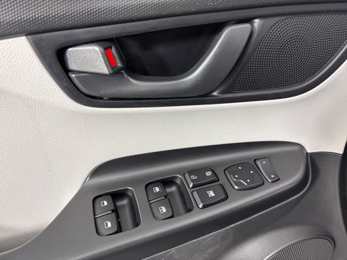 Used 2023 Hyundai Kona SEL image 25