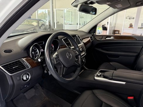 Used 2015 Mercedes-Benz ML 350 4MATIC image 6