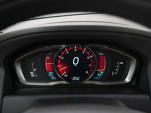 Used 2015 Volvo XC60 T6 Platinum image 24
