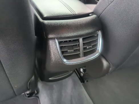Used 2022 Chevrolet Malibu LT image 31