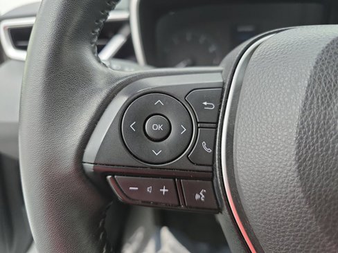 Used 2024 Toyota Corolla SE image 16