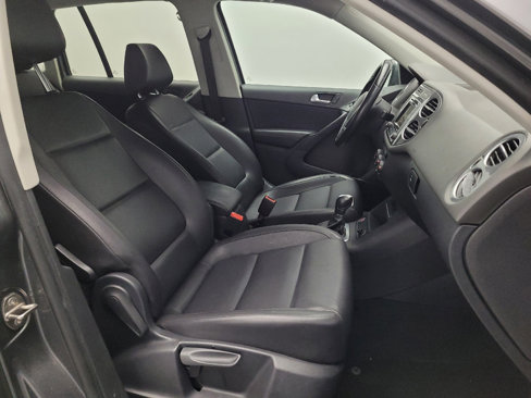 Used 2016 Volkswagen Tiguan S image 21