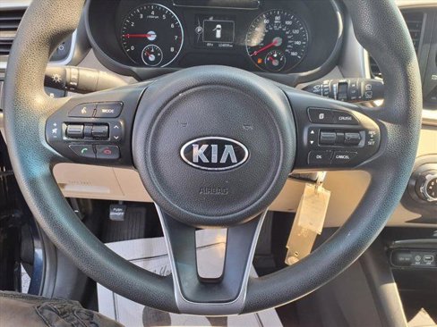 Used 2017 Kia Sorento LX image 13