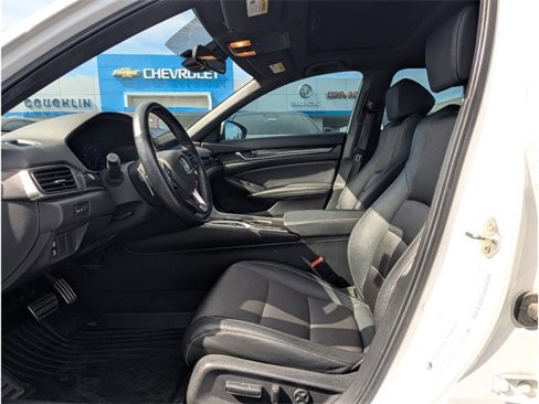 Used 2019 Honda Accord Sport image 14