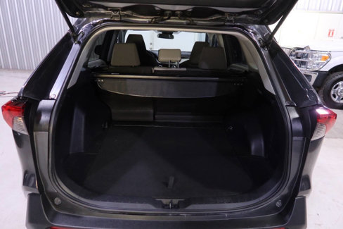 Used 2021 Toyota RAV4 XLE image 27