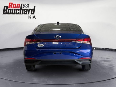 Used 2021 Hyundai Elantra SEL w/ Cargo Package image 3