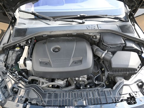 Used 2017 Volvo V60 T5 Premier w/ Convenience Package image 11