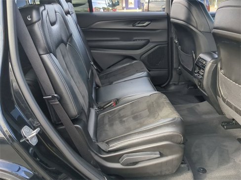Used 2024 Jeep Grand Cherokee L Laredo image 19