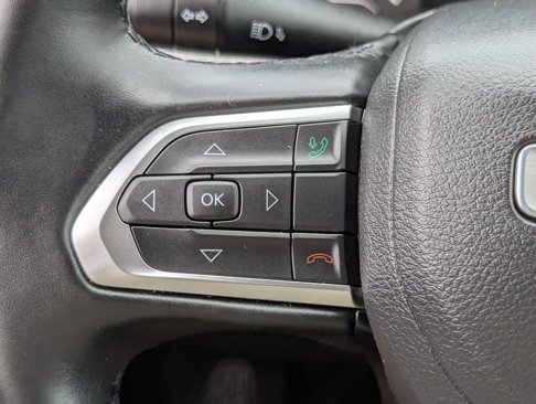 Used 2022 Jeep Compass Latitude image 15
