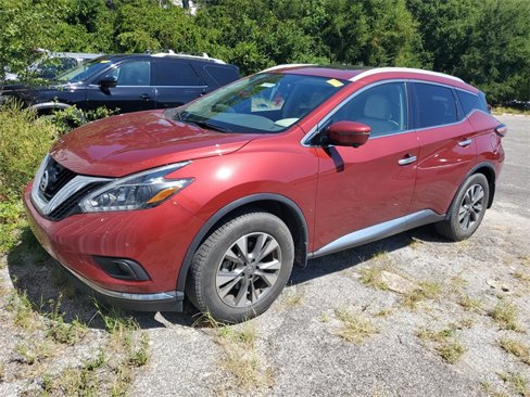 Used 2018 Nissan Murano SL w/ Moonroof Package image 2