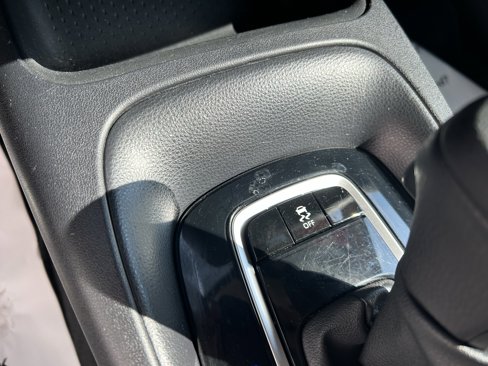 Certified 2022 Toyota Corolla LE image 28