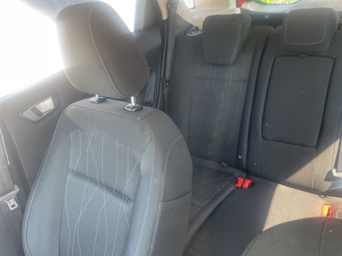 Used 2021 Ford EcoSport SE w/ SE Convenience Package image 8