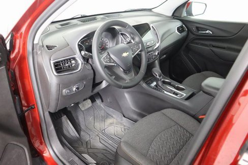 Used 2024 Chevrolet Equinox LT image 25