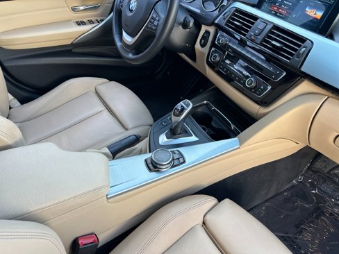 Used 2017 BMW 330i Sedan image 14