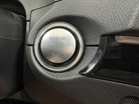 Used 2015 Mercedes-Benz E 400 4MATIC Coupe image 13