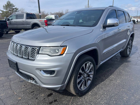 Used 2017 Jeep Grand Cherokee Overland image 4