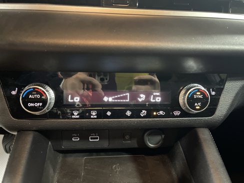 Used 2022 Mitsubishi Outlander SEL Black Edition image 25