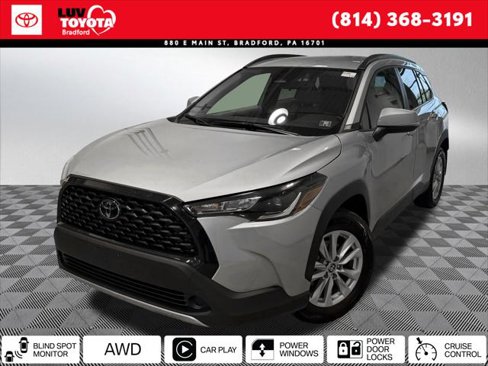 Certified 2024 Toyota Corolla Cross LE image 1