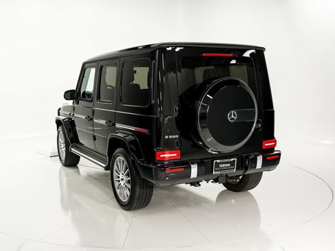 Used 2023 Mercedes-Benz G 550 image 3