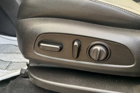 Used 2019 Chevrolet Equinox Premier image 14