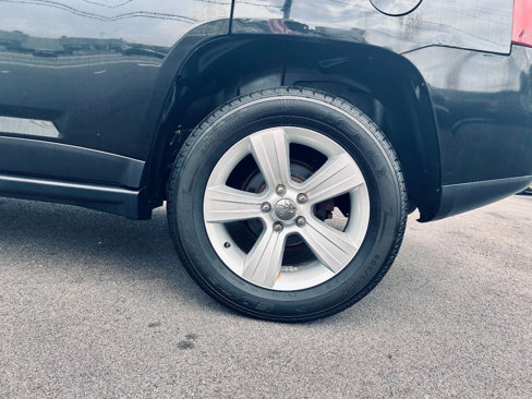 Used 2015 Jeep Compass High Altitude image 40