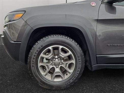Used 2021 Jeep Cherokee Trailhawk w/ Comfort/Convenience Group image 10