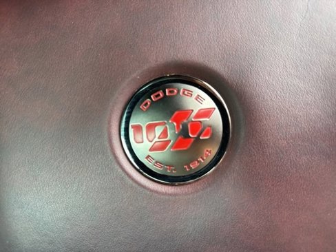Used 2014 Dodge Challenger SXT image 10