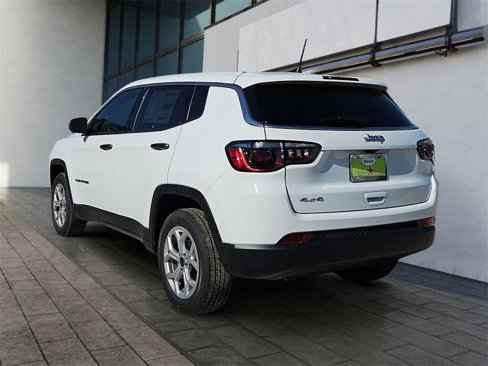 New 2025 Jeep Compass Sport image 3