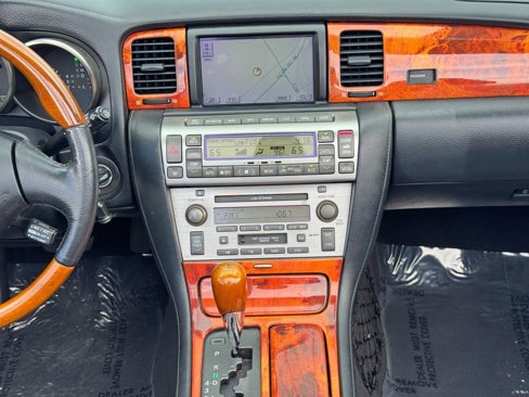 Used 2004 Lexus SC 430 Convertible image 23