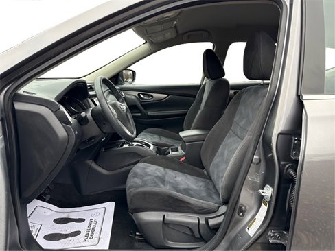 Used 2015 Nissan Rogue S image 10