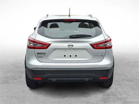 Used 2022 Nissan Rogue Sport SV w/ Technology Package image 5