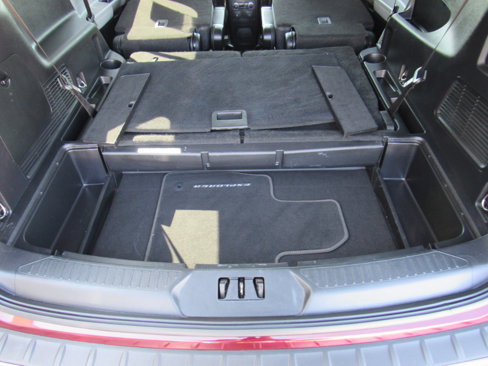 Used 2022 Ford Explorer XLT w/ Equipment Group 202A image 34
