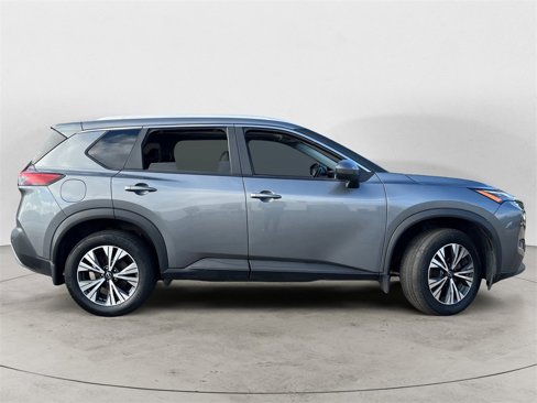 Used 2023 Nissan Rogue SV w/ SV Premium B Package image 2