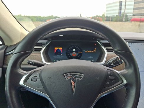 Used 2014 Tesla Model S 60 image 24