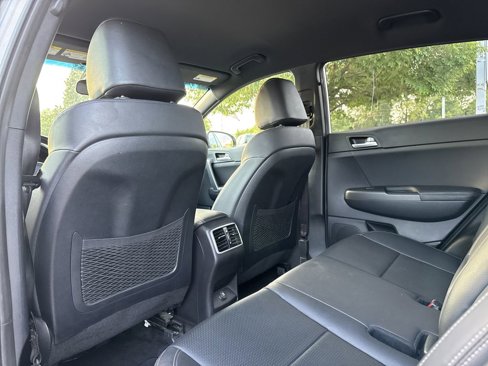 Used 2020 Kia Sportage S image 13