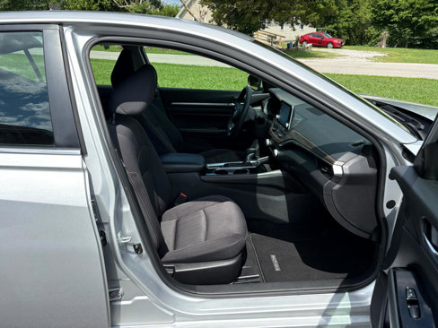 Used 2023 Nissan Altima 2.5 SV image 22