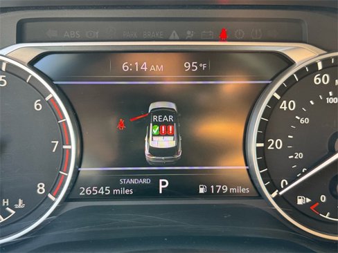 Used 2023 Nissan Rogue S image 17