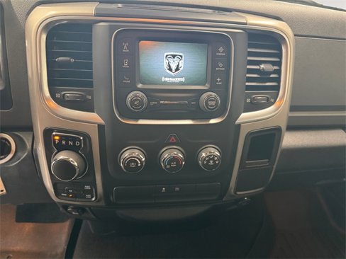Used 2017 RAM 1500 Classic SLT image 3