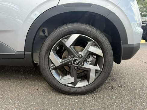 Used 2025 Hyundai Venue SEL image 10