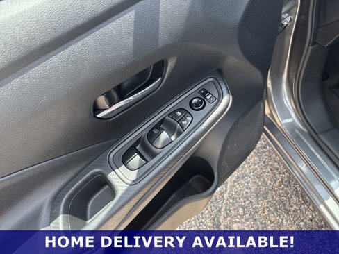 Used 2024 Nissan Versa SV w/ Trunk Package image 25