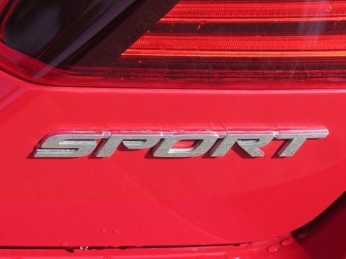 Used 2016 Honda Accord Sport image 8