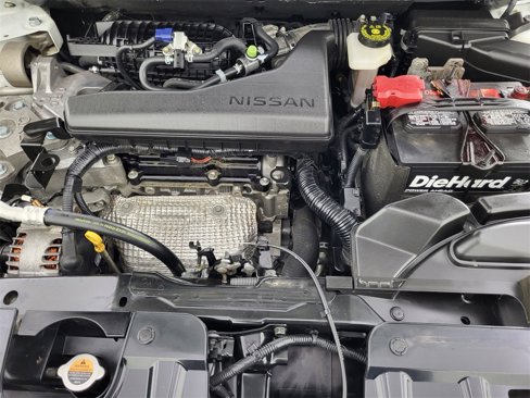 Used 2016 Nissan Rogue SV image 44