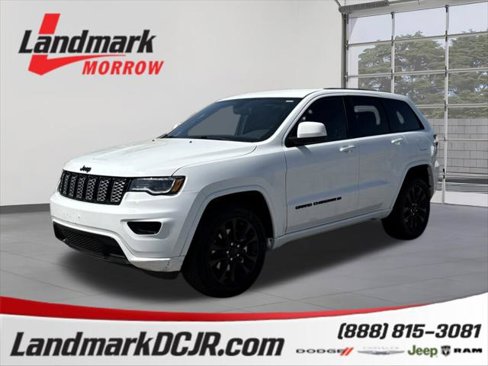 Certified 2022 Jeep Grand Cherokee Laredo X image 1