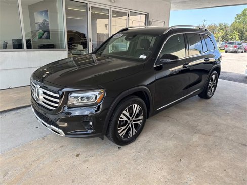 Used 2025 Mercedes-Benz GLB 250 image 3