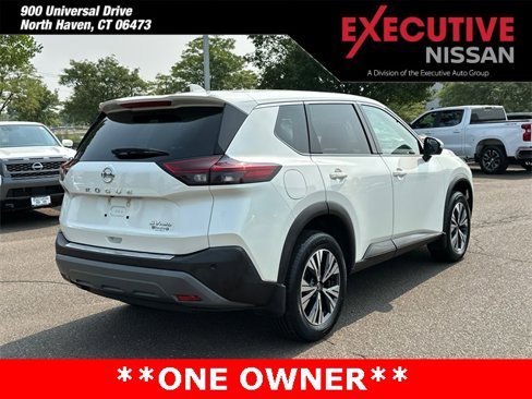 Certified 2021 Nissan Rogue SV image 2