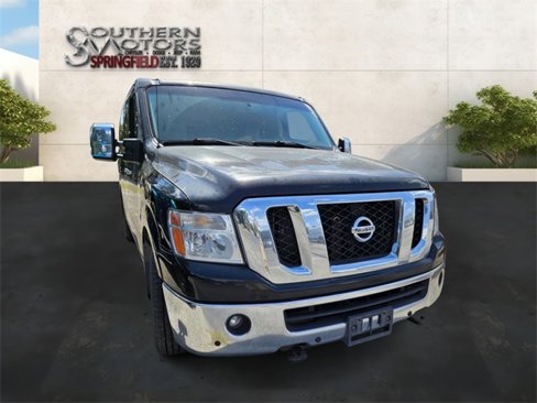 Used 2013 Nissan NV 3500 SL w/ Technology Pkg image 4
