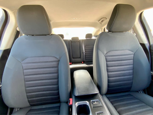 Used 2019 Ford Fusion SE image 32