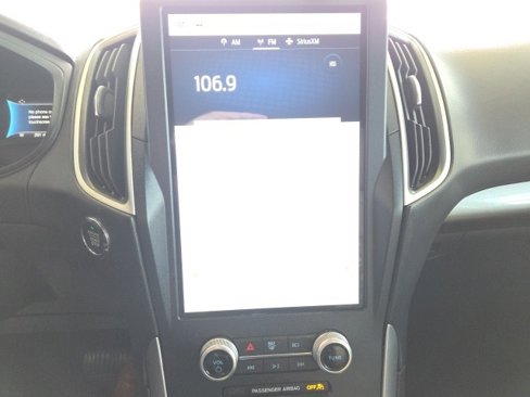 Used 2023 Ford Edge SEL image 18
